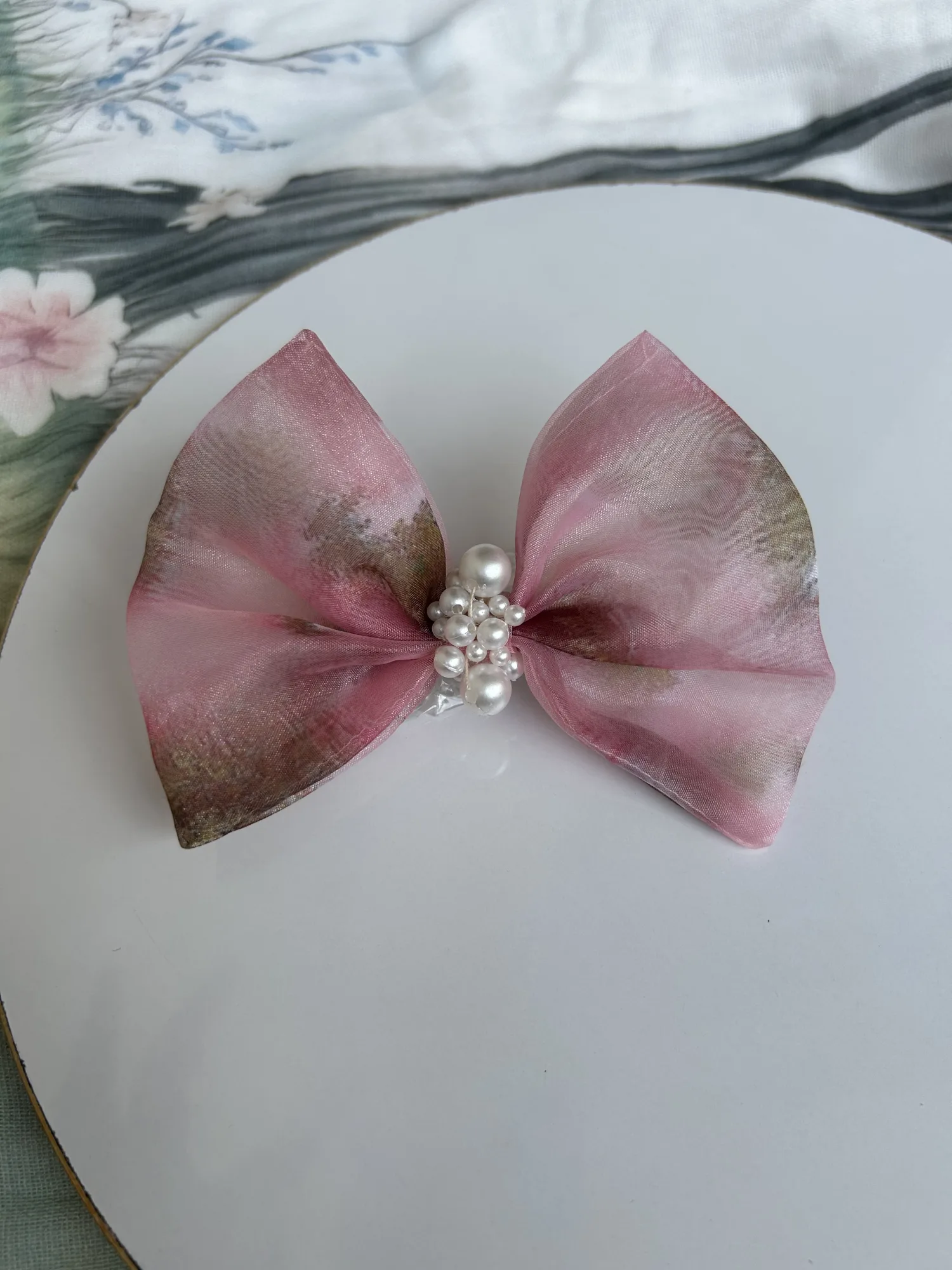 Organza bow
