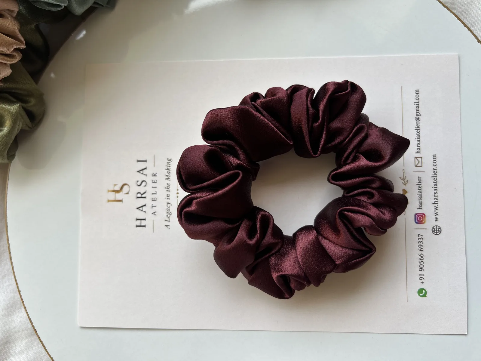 Silk scrunchies Long in size Medium