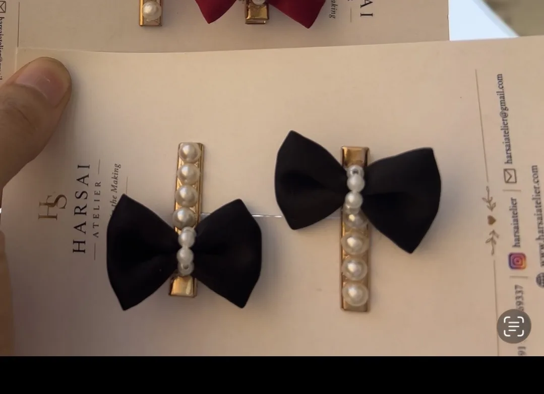 Silk Mini Pearl Bow Black
