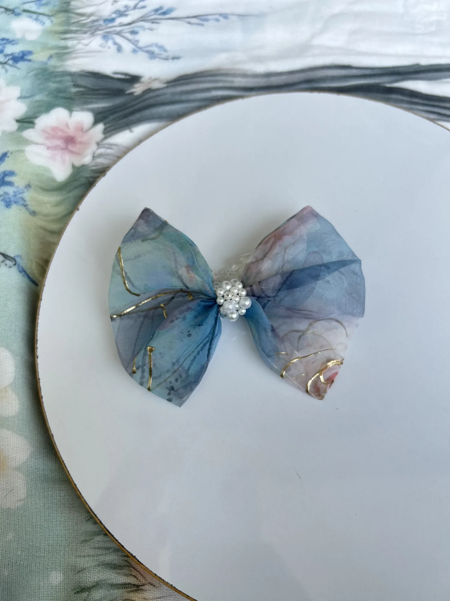Organza bow