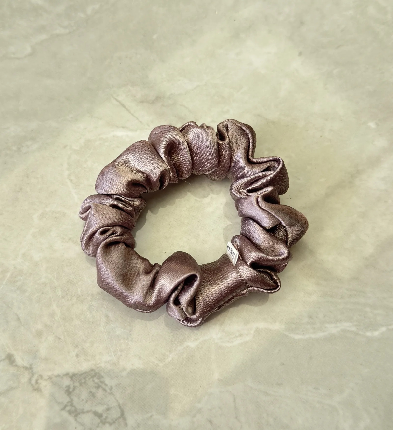 Silk Scrunchies Regular in Size Small